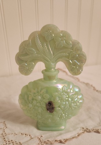Fenton Sea Mist Green Iridescent Perfume Bottle & Stopper Embossed Flower Design - Picture 13 of 14