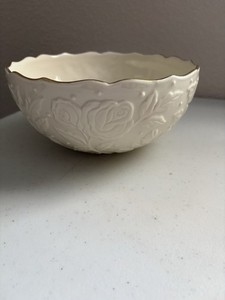 Lenox Rose Blossom Ivory Porcelain Bowl with 24 Karat Gold Rim, 5.5”