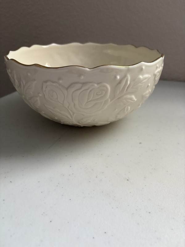 Lenox Rose Blossom Ivory Porcelain Bowl with 24 Karat Gold Rim, 5.5”