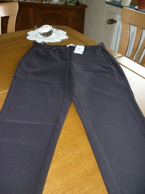 NEU Helena Vera Da. Hose schwarz   Kurzgröße von 44  Gr. 22