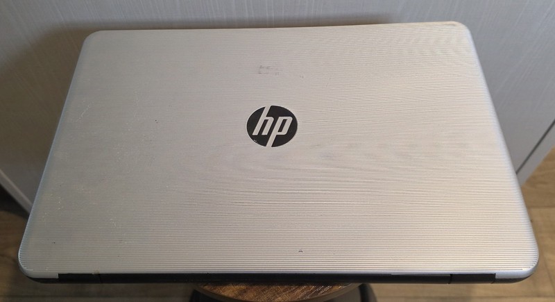 HP 17” Laptop Intel Core i3 FOR PARTS ONLY Water Damaged No Power AS-IS
