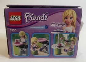 2012 NEW IN BOX LEGO Friends Stephanie's Outdoor Bakery 3930 Cake Umbrella