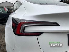 Rückleuchte links Tesla Model 3 5YJ3  P23984630