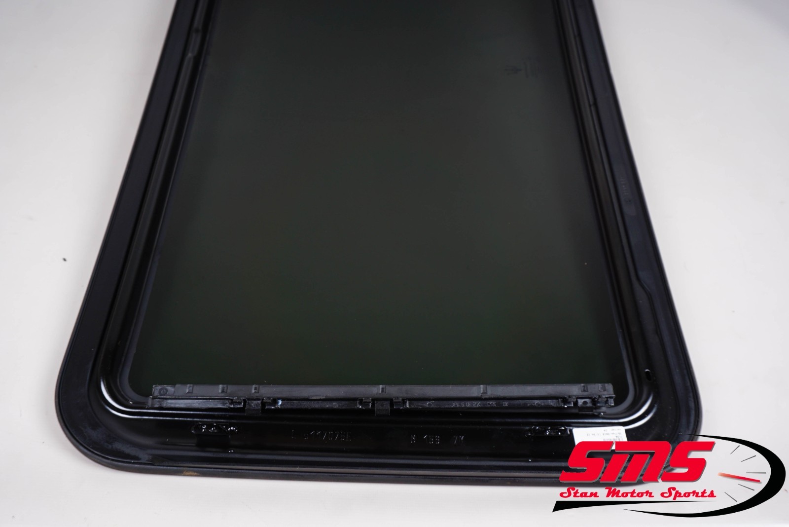 14-24 Maserati Quattroporte Ghibli M156 M157 Sunroof Sun Roof Glass OEM
