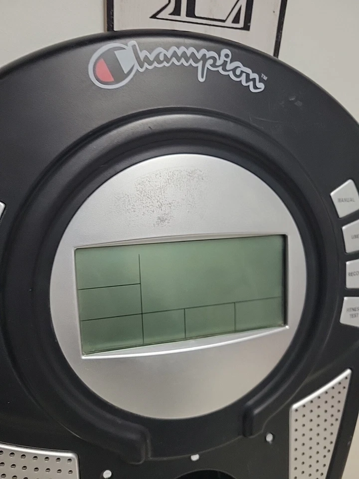 Consola elíptica Champion C84e y placa de exhibición (40) Foto 2 de 4