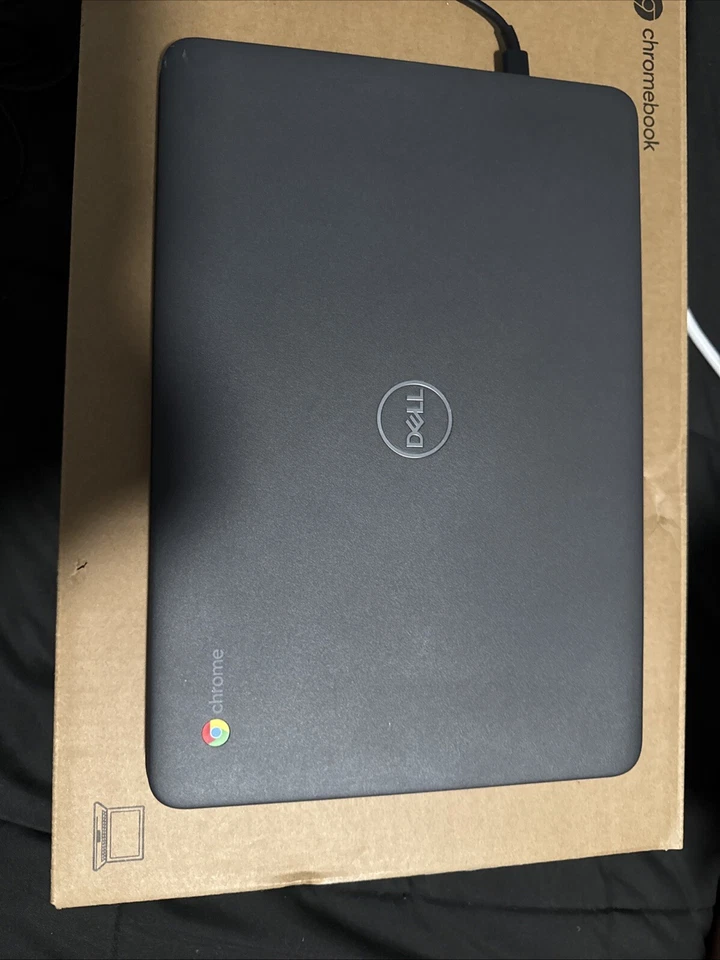 chromebook laptop 3100 16gb 4gb Hard Drive - Image 3 of 4