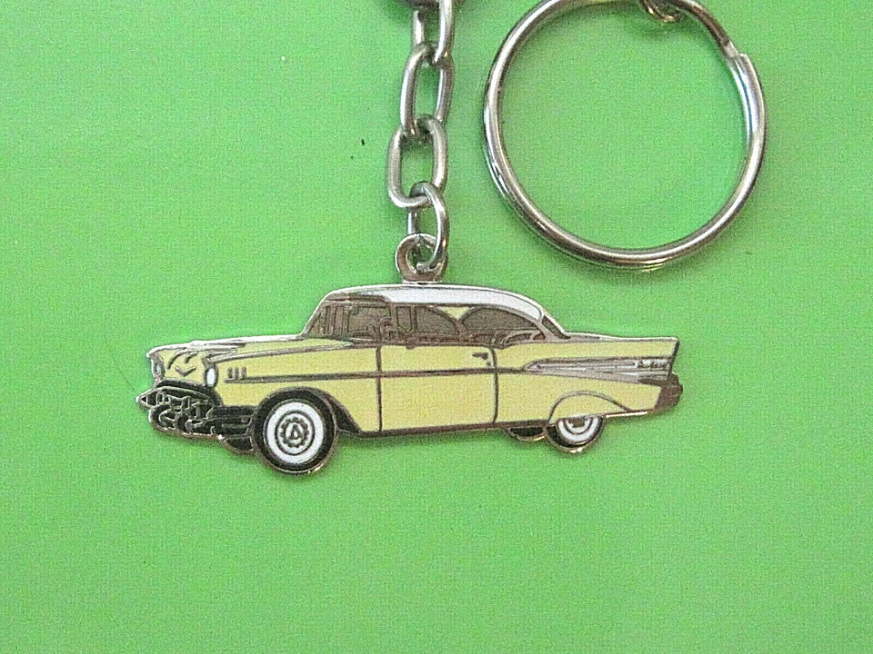 '57 1957 CHEVROLET Belair - key chain , keychain GIFT BOXED yellow/white - Image 4 of 4