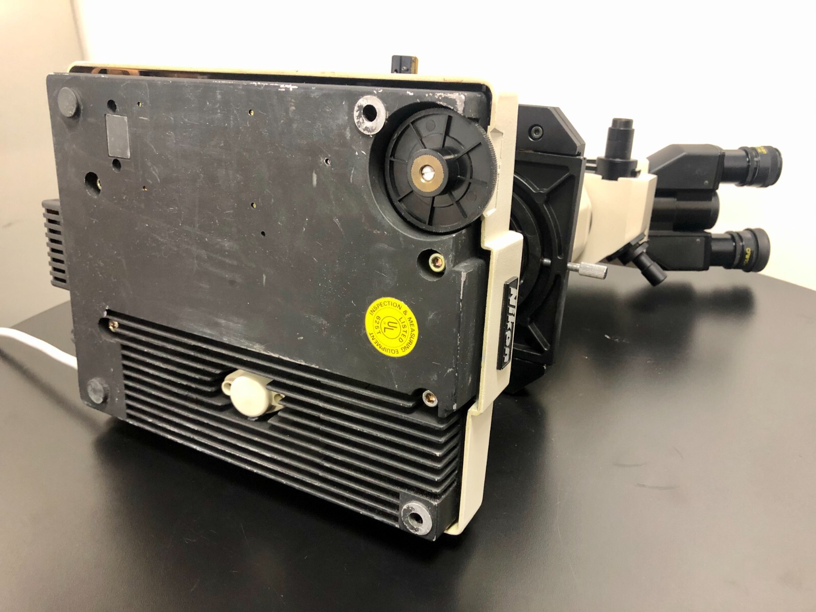 Nikon Labophot Microscope Dual Viewing Heads with 5 Objectives