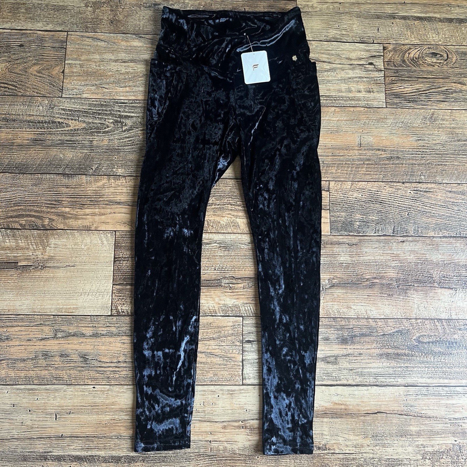 Fabletics High Waisted Crushed Velour Crossover Leggings in Black Size M NWT