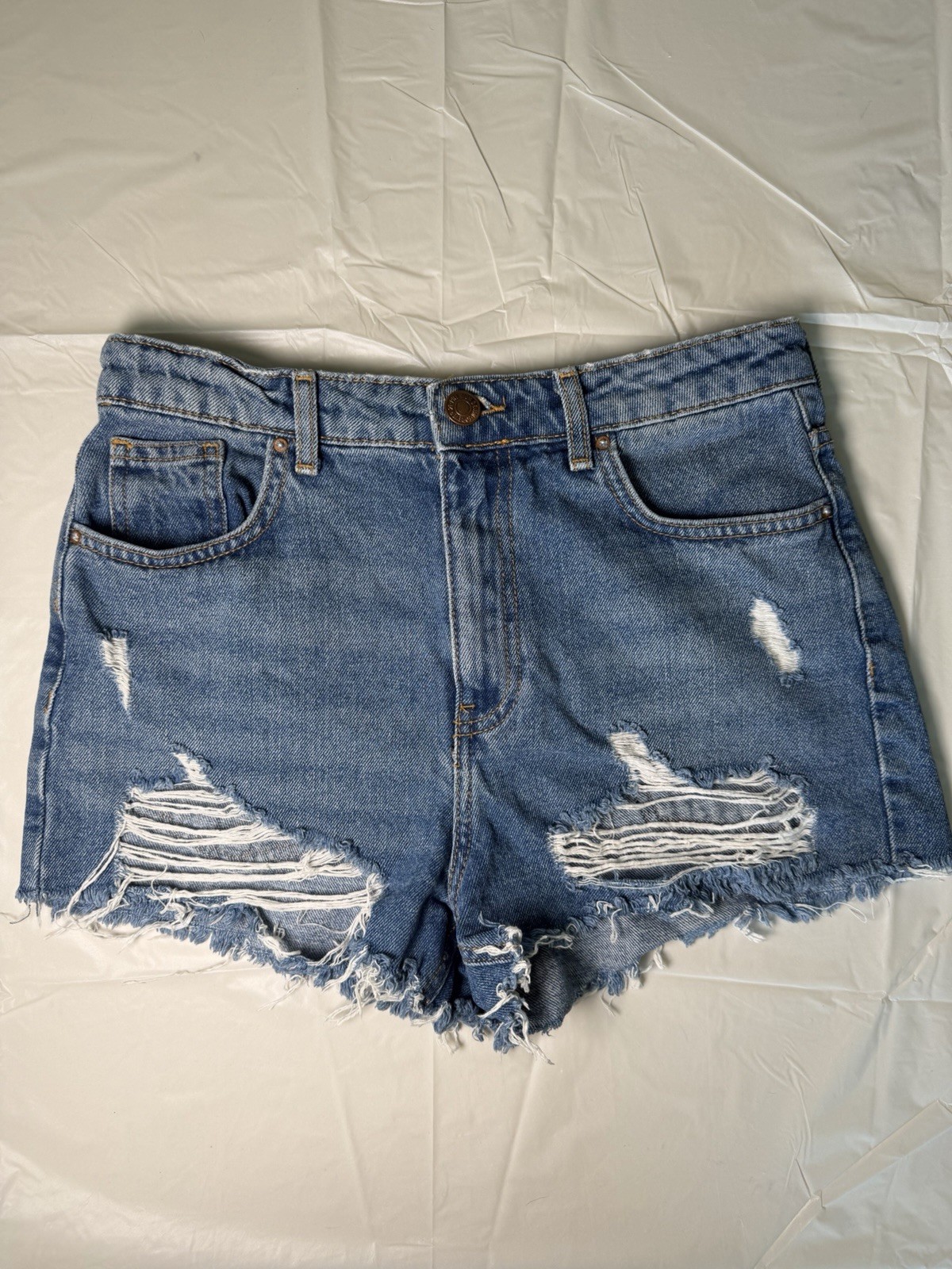 Forever 21 Medium Wash Distressed Cut Off Denim Shorts 27 Zip 5-Pocket