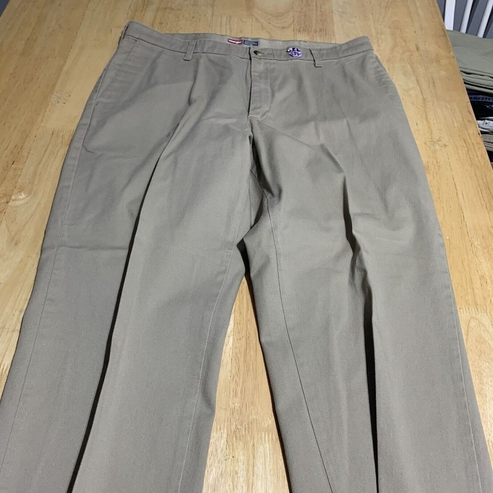Wrangler Mens 36X29 Beige Comfort Solution Series Stretch Pleated Pants A-65 thumbnail 2