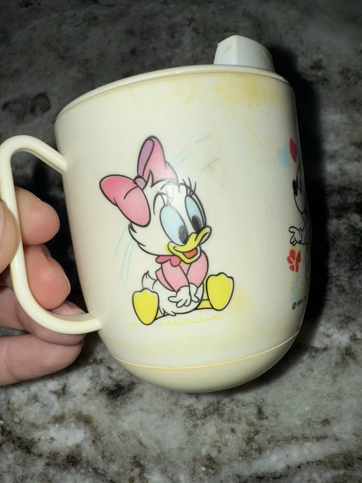 Taza de colección 1984 Baby Disney Mickey Mouse Daisy Duck Baby Sippy con peso inferior Foto 3 de 4