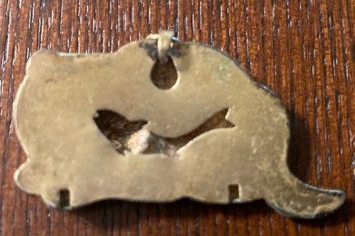 ANTIQUE GUILLOCHE ENAMELED CHESHIRE CAT PENDANT - Picture 5 of 6