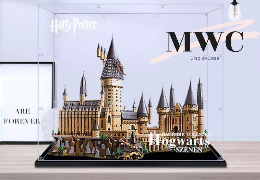 LEGO® Harry Potter: Hogwarts Castle (71043) Display Case