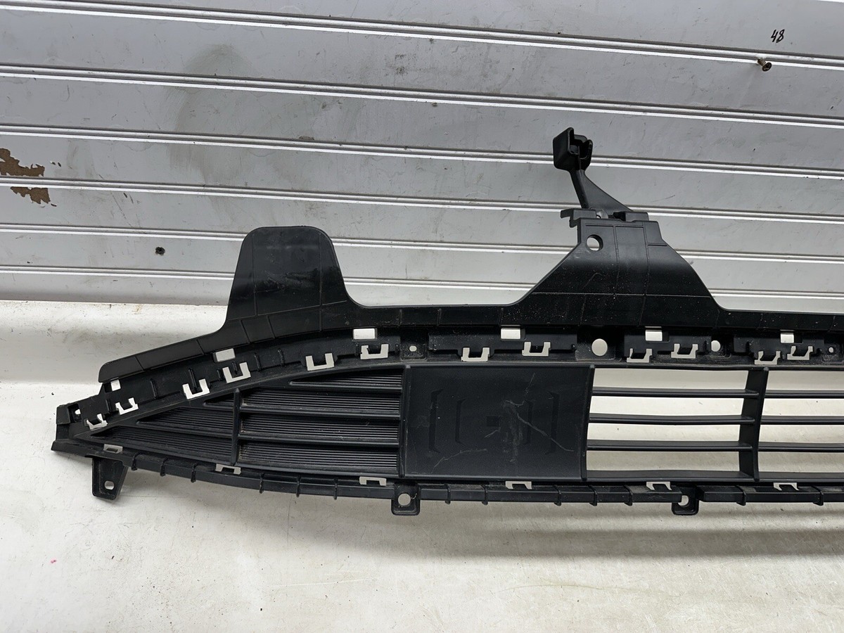 2022-2023 Hyundai Tucson Limited Front Bumper Lower Grille 86531