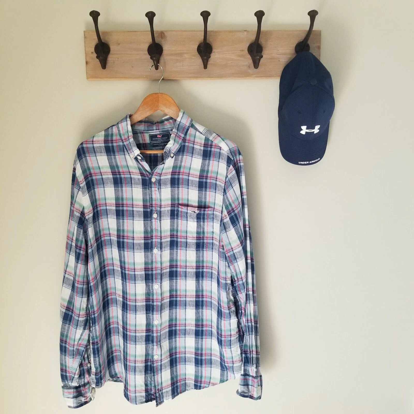 Vineyard Vines Tucker Shirt Slim Fit Linen Plaid Blue Green Red Mens Large EUC
Opens in a new window