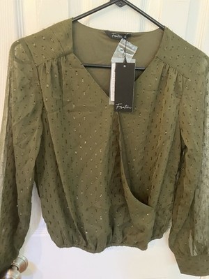 NWT Fratini Blouse Green Shimmer Small. Excellent Condion