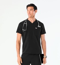 FIGS Men  s Leon Three-Pocket Scrub Top in Black - Size Large