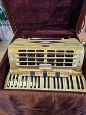 Hagstrom Ambassador 19" keyboard 4/5 reed palm master Sweden accordion