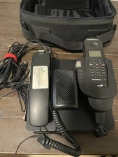 Satellite Phone With Charger Qualcomm Globalstar GSP-1600 And GCK 1410