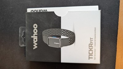 wahoo tickr fit - heart rate armband - neu