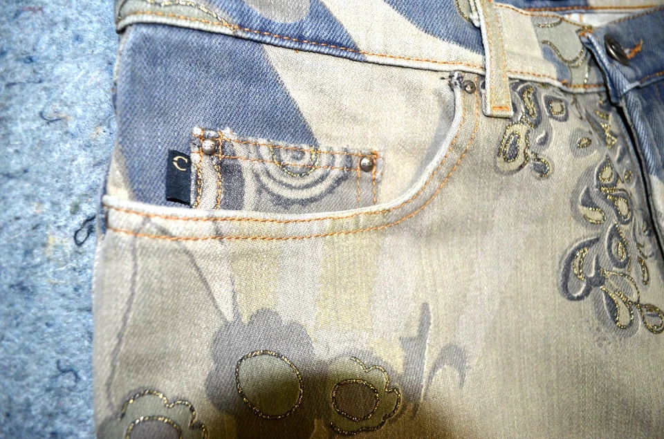 INSANE Just Cavalli "Forest Nymph" Printed Jeans Green/Beige Floral Size 34 - Image 4 of 4