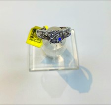 10K Gold - Flower Ring for Ladies