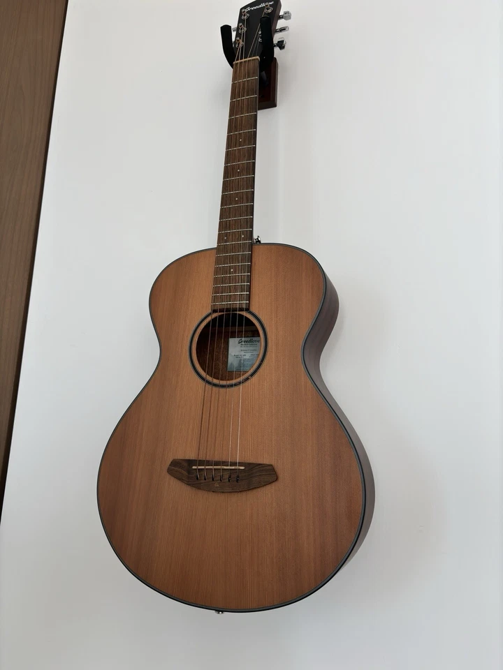 Guitarra Acústica Breedlove ECO Discovery S Concertina Tapa Sólida, Natural y Estuche Foto 3 de 4