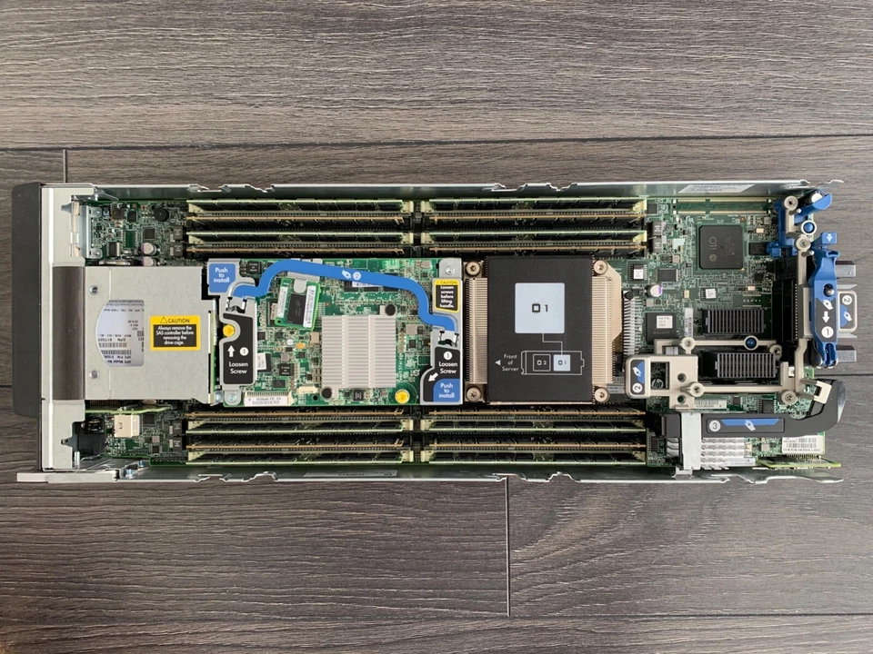 HP ProLiant BL460c Gen8 2x Xeon E5-2630v2 192GB RAM 2 x 120GB SSD - Image 3 of 4