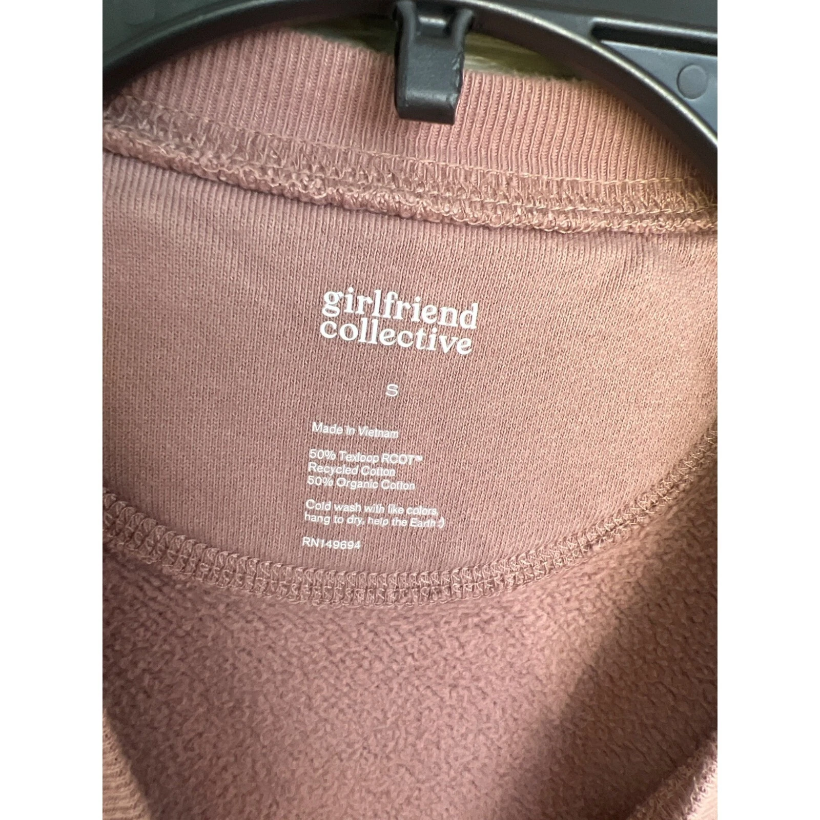 girlfriend-collective 50/50 cropped crewneck sweatshirt