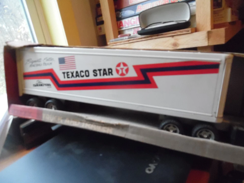 Ertl Pressed Steel 18 wheeler Texco Star Bignotti-Cotter race team - Image 3 of 4