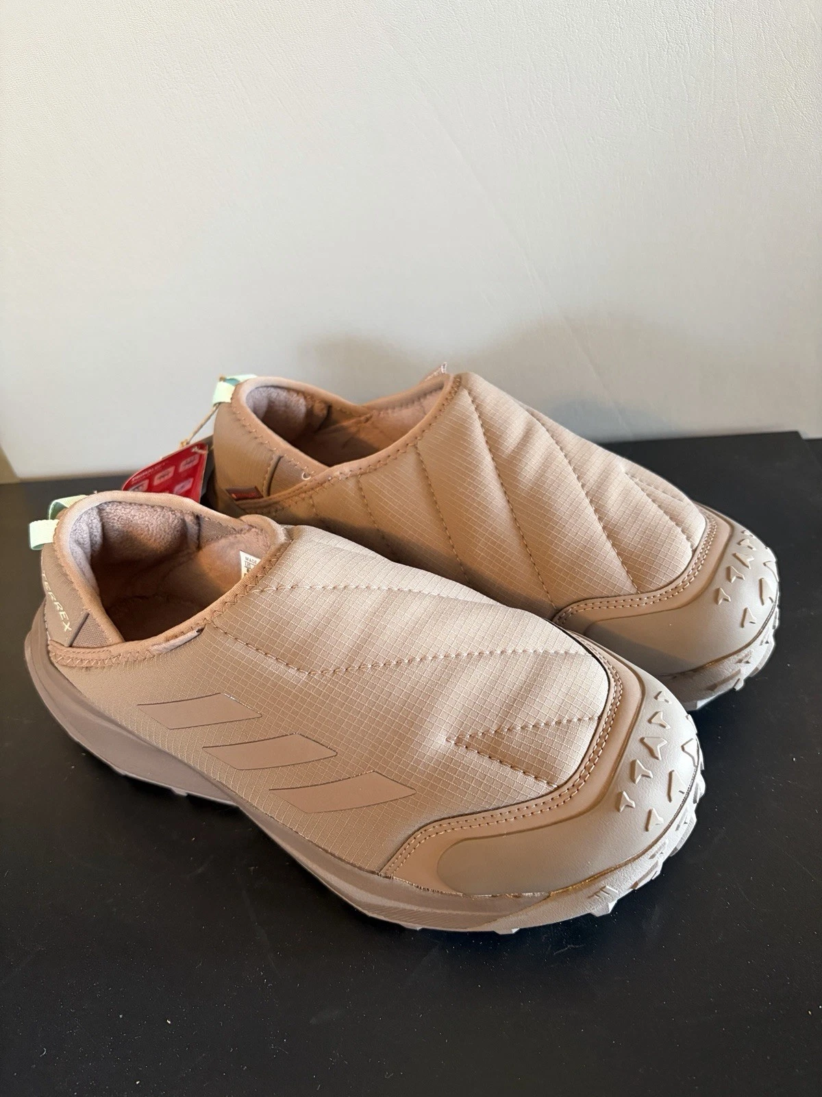 Adidas Terrex Quilted Slip-On Cold / Hiking Shoes Men’s 8 1/2 (NEW)