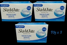 Skin White Soap  Whitening Soap Moisture W/ Hyaluronic Acid 90g X 3 (Lot Of 3)  