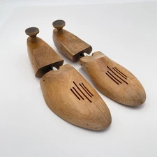 Vintage Rochester Shoe Tree Co Wooden Shoe Trees Mens Size 9 Shaper USA Wood