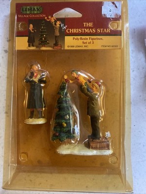 Lemax Village Daddy Helps Son put Star on the Christmas Tree figurine