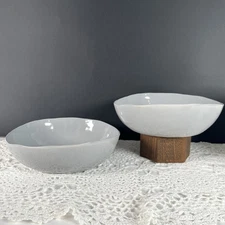 Set of 2 Crate and Barrel Mercer Hammered Gray Pasta Bowls 8 1/4", Exc Cond