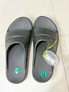 NWT OOFOS Recovery Slide Sandals Unisex Men 10/Women 12