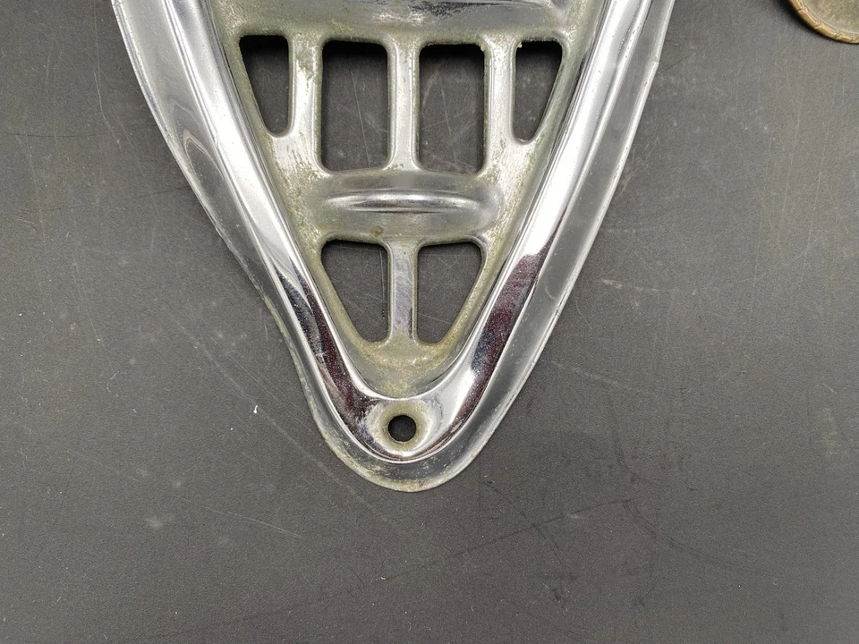 Parrilla Alfa Romeo 750, 101 Spider, 750 Sprint  Foto 2 de 4