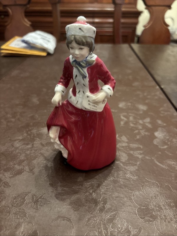Vintage Royal Doulton Figurine Best Wishes # HN3426 Porcelain Lady Figurine 1993