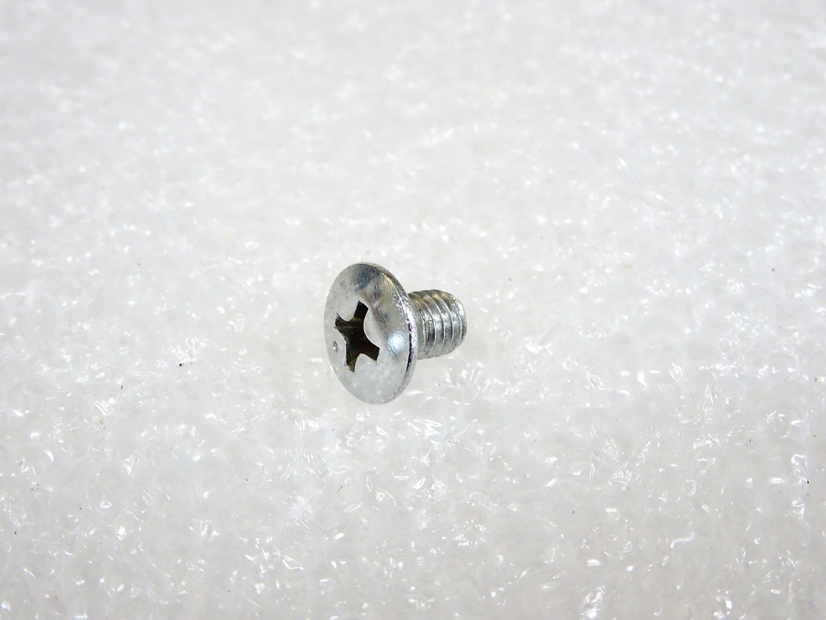 Kawasaki NOS NEW 222E0508A Screw 5x8 Z1 F3 F4 F6 G3 G4 G5 KD KV
