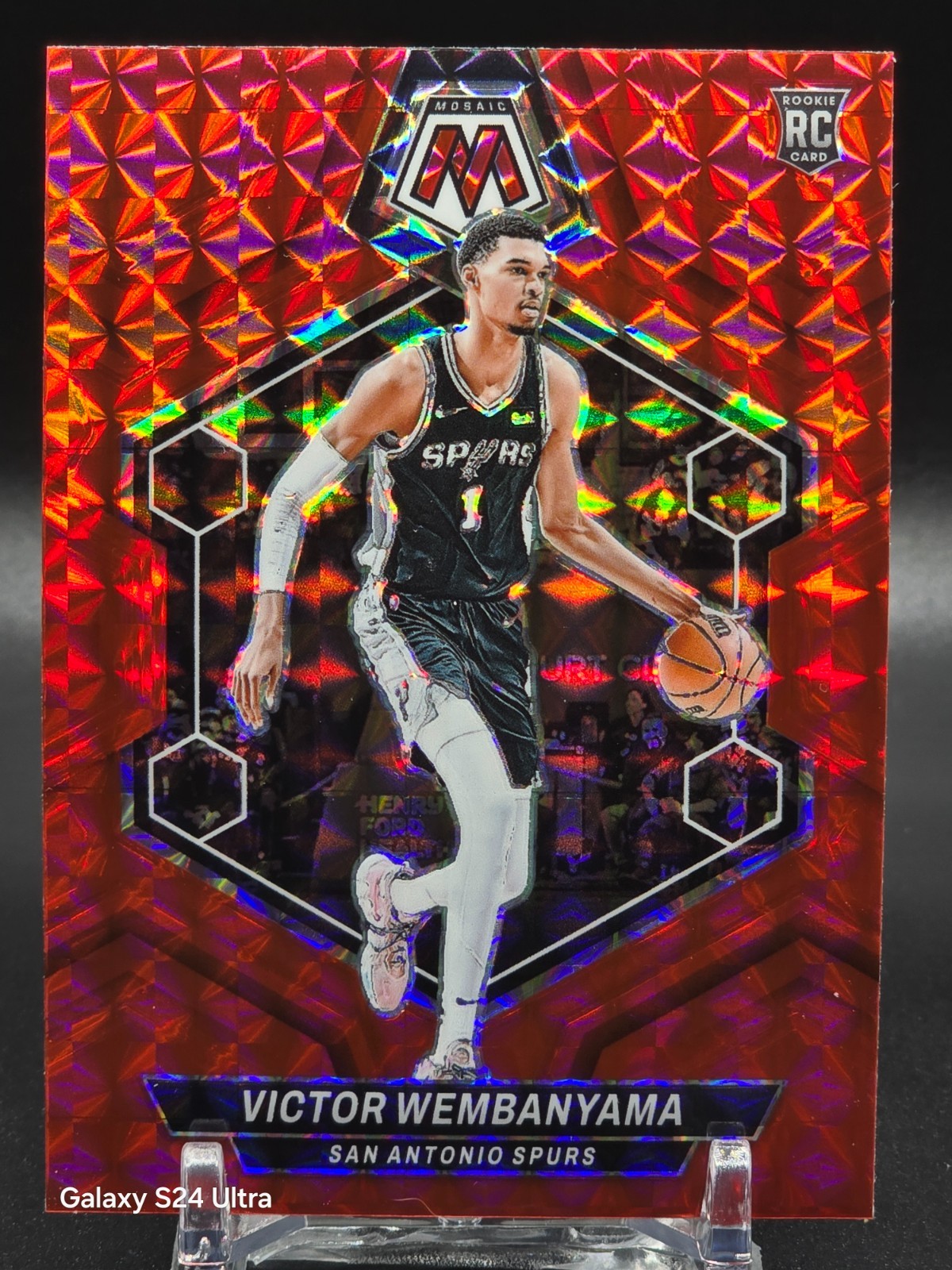 2023-24 Panini Mosaic - Rookies Victor Wembanyama #238 Red Mosaic Prizm