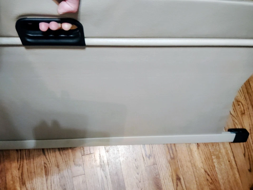 Cubierta de carga desmontable de cuero beige para GMC Yukon Denali para 2007-2013 Foto 3 de 4