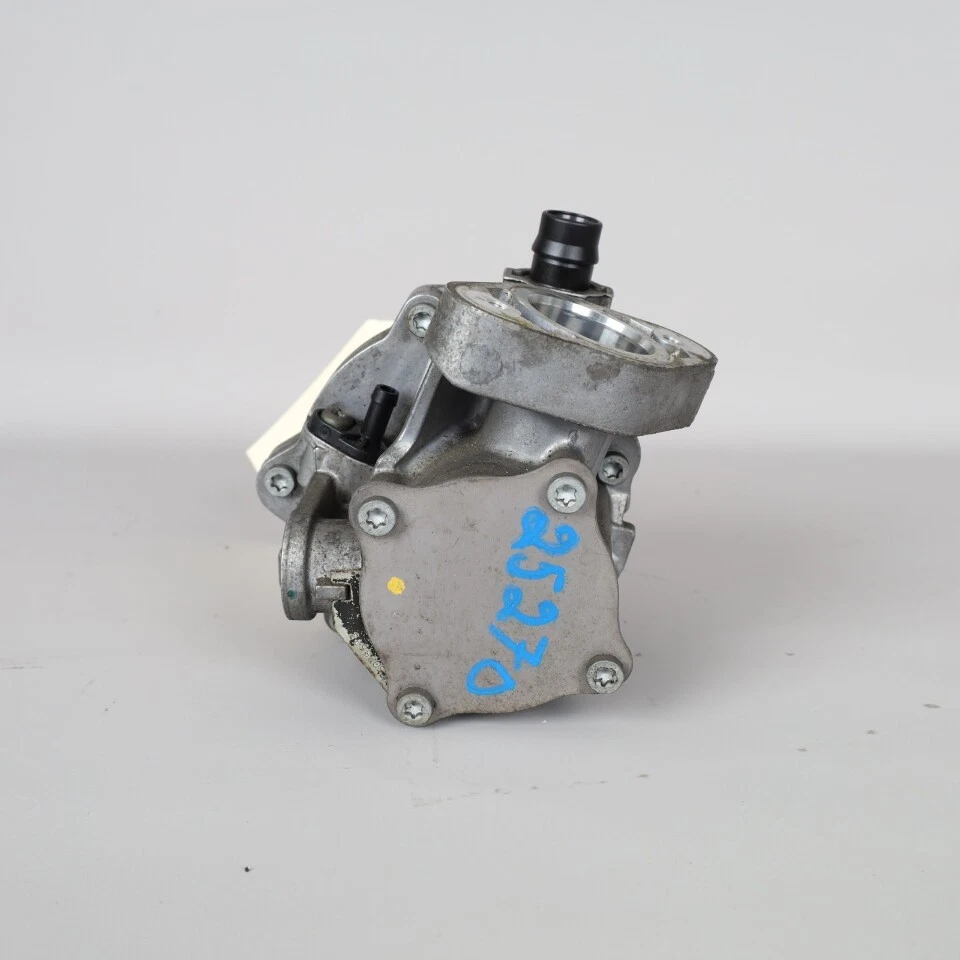 BMW 135i 335i 535i 640i X1 X3 X4 X5 X6 Engine Vacuum Pump 11667611115 OEM Used Foto 4 de 4