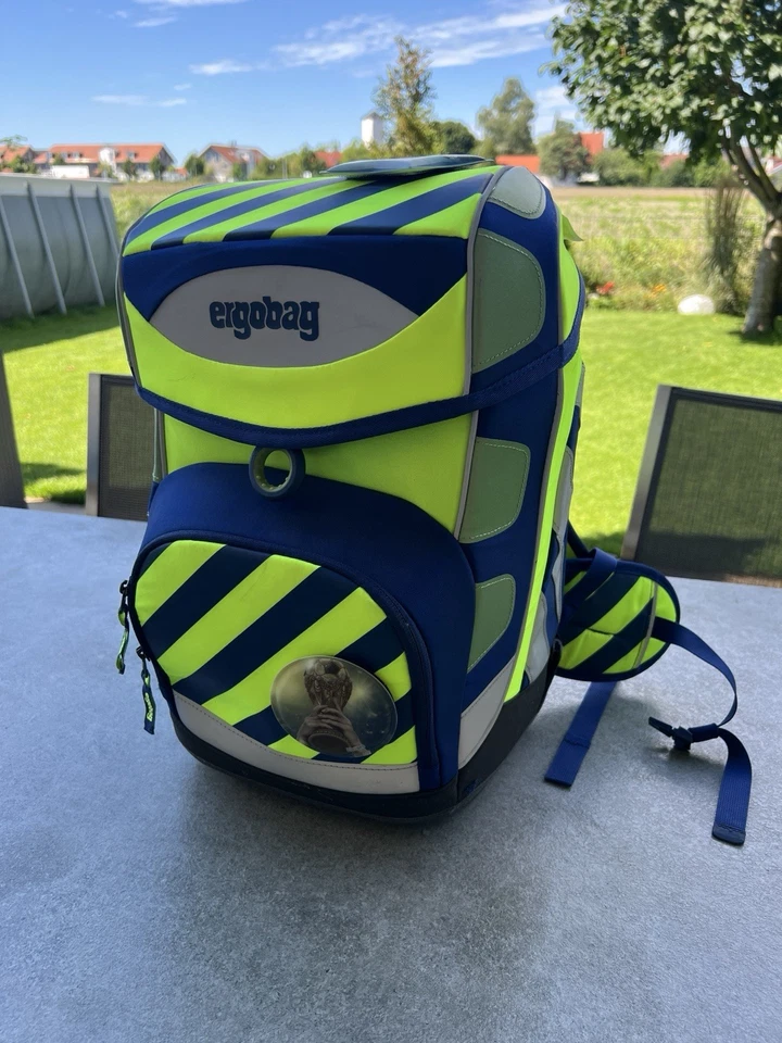 Neuer Ergobag Cubo IllumiBär Neo Edition mit Turnbeutel und Warnweste