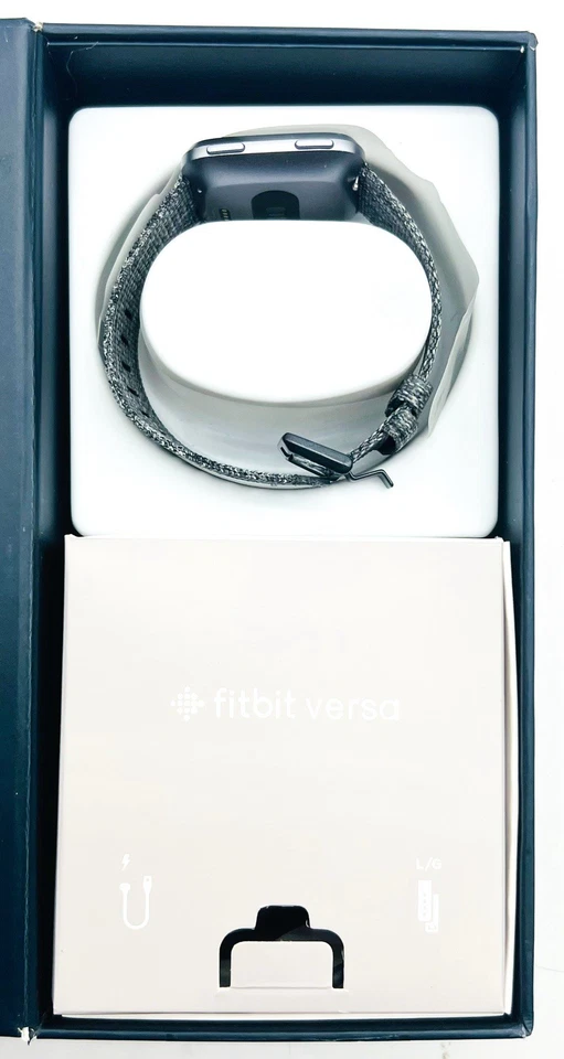 Fitbit Versa Special Edition - Exercise Tracker & Smart Watch - Read Description - Image 4 of 4
