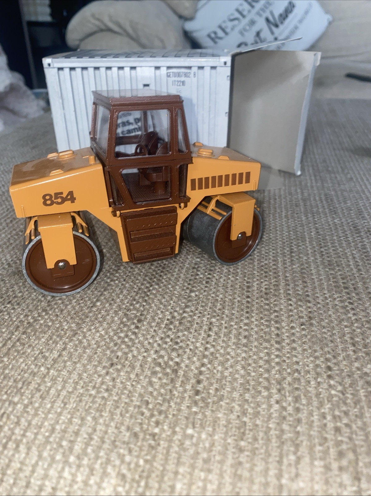 Picture 4 of 11