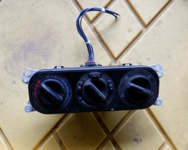 Genuine Jeep Wrangler JK Climate A/C HVAC Heat Temperature Control OEM