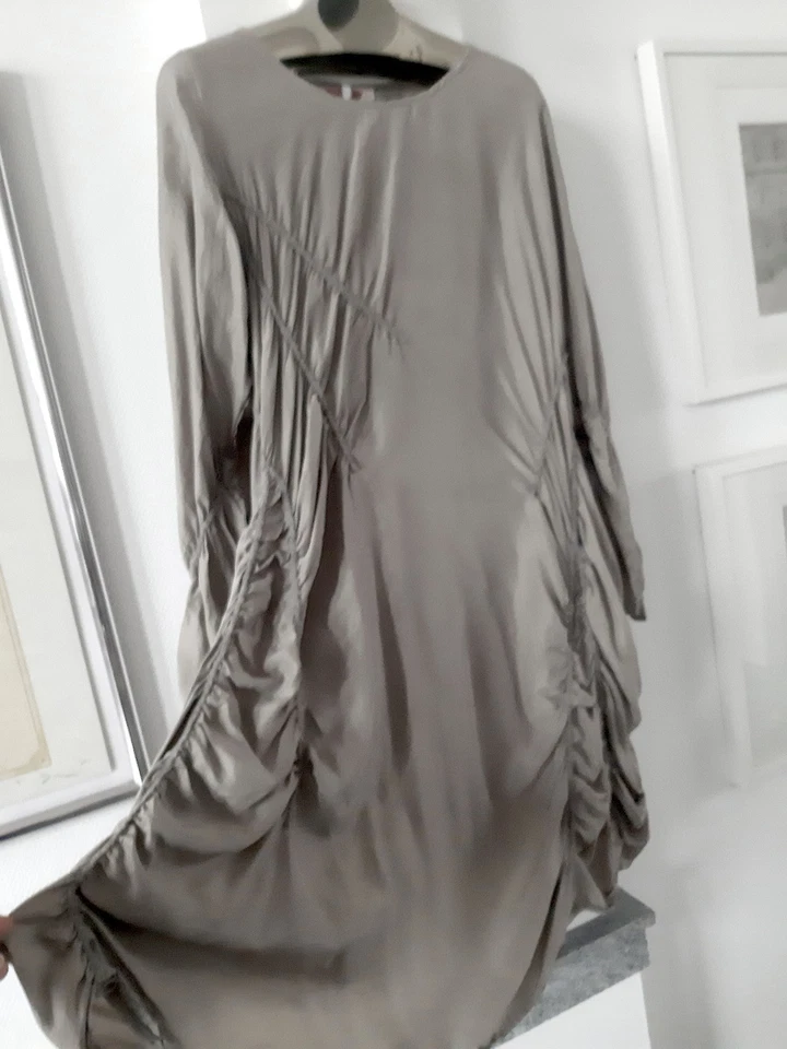 Cocon Commerz Privatsachen Kleid reine Seide! WANDLELMANDEL SILK DRESS One Size  - Bild 3 von 4