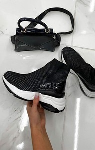 black trainers with black soles ladies