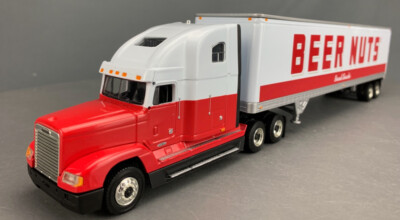 First Gear   Beer Nuts Freightliner FLD 120 Semi-Truck & 48  Trailer NIB! D1093
